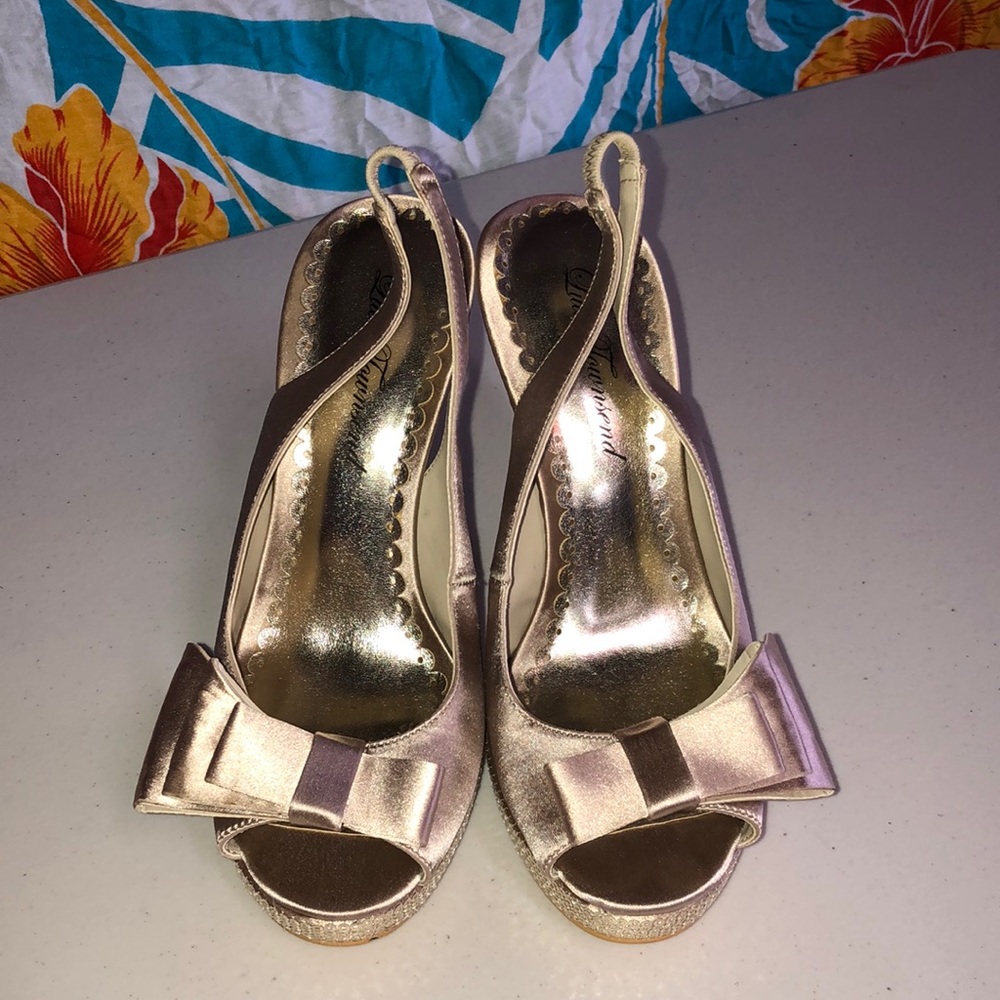 Dress heels